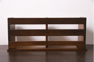 アンティーク家具　昭和中期　栓材　味わい深い木色が魅力的なブックスタンド(本立て)(R-046594)