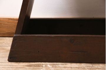 アンティーク家具　昭和初期　スギ材　味のある風合いが魅力の踏み台(ステップ、飾り台、花台)(R-046595)