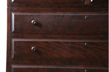 中古　北海道民芸家具　#530　和洋どちらのお部屋にも馴染みやすい戸棚付き整理タンス(衣装箪笥、重ねタンス)(R-046596)