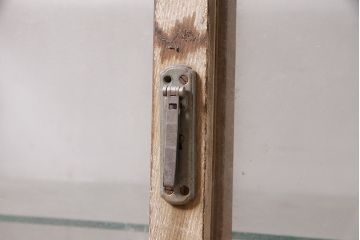 アンティーク家具　昭和中期　ナラ材　ころんとした脚が可愛いレトロなガラスケース(ショーケース、陳列棚)(R-046604)