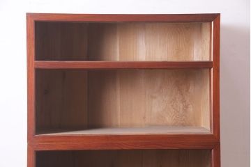 アンティーク家具　昭和初期　前面ケヤキ材　漆塗り　上品な和の空間作りにおすすめの重ね戸棚(関東水屋箪笥、食器棚、収納棚、キャビネット)(R-046615)