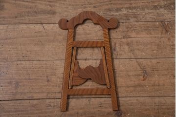アンティーク　骨董　総欅材・玉杢材　漆塗り　銅金具付きの山形産鏡台(小引き出し)(R-046620)