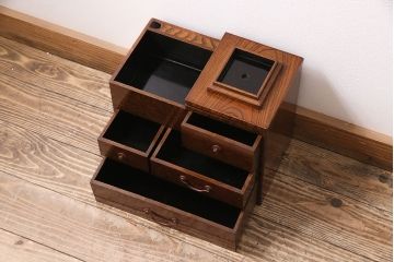 アンティーク　骨董　総欅材・玉杢材　漆塗り　銅金具付きの針箱(裁縫箱、小引き出し)(R-046621)