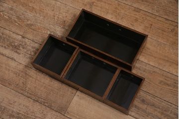 アンティーク　骨董　総欅材・玉杢材　漆塗り　銅金具付きの針箱(裁縫箱、小引き出し)(R-046621)