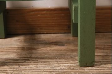 レトロ家具　ペイント　柔らかなグリーンの角スツール(椅子、チェア)(R-046623)