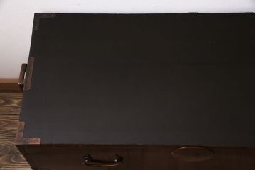 アンティーク家具　大正昭和初期　工芸家具　特注品　前面玉杢・中桐材　銅金具　激レア!凝った造りが魅力的な漆塗りの衣装箪笥(引き出し、ローボード、チェスト)(R-046628)