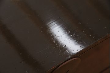 アンティーク家具　大正昭和初期　工芸家具　特注品　前面玉杢・中桐材　銅金具　激レア!凝った造りが魅力的な漆塗りの衣装箪笥(引き出し、ローボード、チェスト)(R-046628)