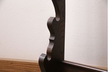 アンティーク雑貨　骨董　総欅材　漆塗り　四本刀掛け(軸掛け、ディスプレイ)(R-046631)