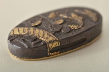 古い縁頭など14点(目貫、刀装具、彫金武具)(R-046641)