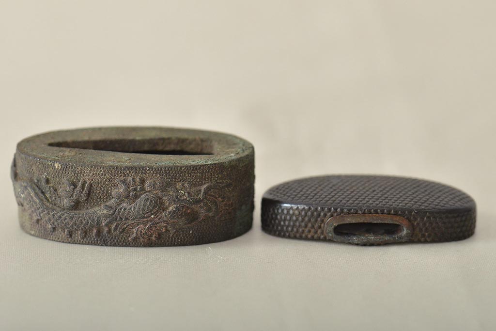 古い縁頭など14点(目貫、刀装具、彫金武具)(R-046641)