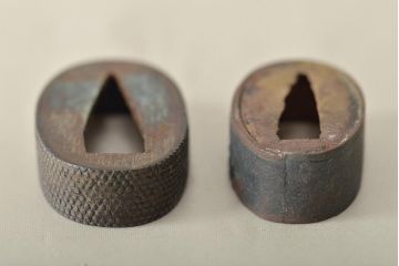 古い縁頭など14点(目貫、刀装具、彫金武具)(R-046641)