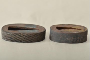 古い縁頭など14点(目貫、刀装具、彫金武具)(R-046641)