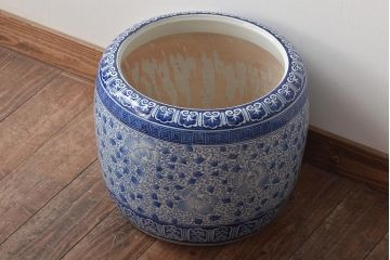 アンティーク雑貨　大正昭和初期　花唐草　染付　瀬戸火鉢(鉢カバー、傘立て)(R-046650)