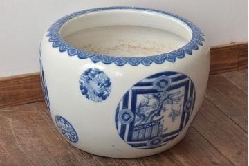 アンティーク雑貨　昭和初期　窓絵　梅　鳳凰　染付　瀬戸火鉢(鉢カバー、傘立て)(R-046651)