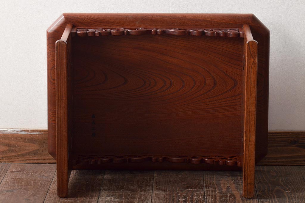 義天工房　総欅　牡丹彫刻　文机　作家物(サイドテーブル、ローテーブル)(R-046653)