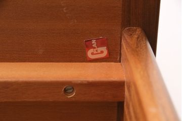 ヴィンテージ家具　北欧ビンテージ　G-PLAN(ジープラン)　チーク材　タイルトップの大振りなセンターテーブル(R-046658)