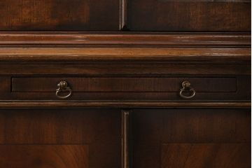 アンティーク家具　イギリス　ベヴァン・ファンネル(Bevan Funnell)社　ウォールナット材　象嵌細工　高級品!気品溢れる佇まいが魅力のコーナーキャビネット(飾り棚、収納棚)(R-046659)