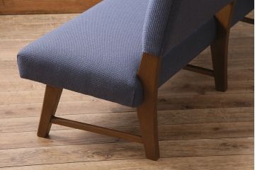 ヴィンテージ家具　昭和中期　ブナ材　落ち着いたブルーのファブリックが素敵な二人掛けソファ(2人掛け、ベンチソファ、ビンテージ)(R-046668)