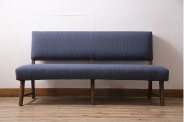 ヴィンテージ家具　昭和中期　ブナ材　落ち着いたブルーのファブリックが素敵な二人掛けソファ(2人掛け、ベンチソファ、ビンテージ)(R-046668)