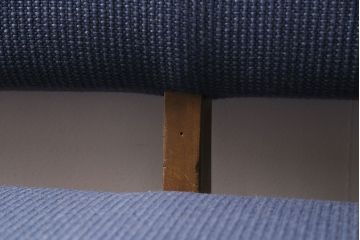 ヴィンテージ家具　昭和中期　ブナ材　落ち着いたブルーのファブリックが素敵な二人掛けソファ(2人掛け、ベンチソファ、ビンテージ)(R-046668)