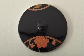 輪島塗　五島屋　木製蒔絵　屠蘇器　共箱(杯台、銚子、金彩)(R-046670)