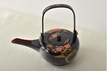 輪島塗　五島屋　木製蒔絵　屠蘇器　共箱(杯台、銚子、金彩)(R-046670)