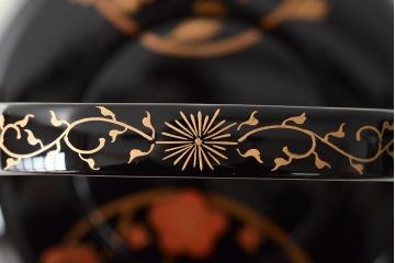 輪島塗　五島屋　木製蒔絵　屠蘇器　共箱(杯台、銚子、金彩)(R-046670)