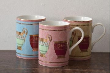 GUCCI(グッチ)　ブルー・イエロー・ピンク　マグカップ3個(カップ柄、金彩)(R-046671)