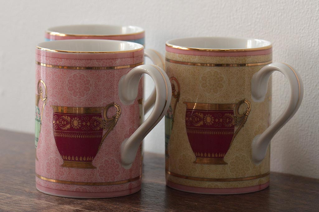 GUCCI(グッチ)　ブルー・イエロー・ピンク　マグカップ3個(カップ柄、金彩)(R-046671)