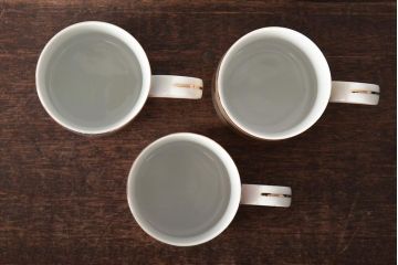 GUCCI(グッチ)　ブルー・イエロー・ピンク　マグカップ3個(カップ柄、金彩)(R-046671)