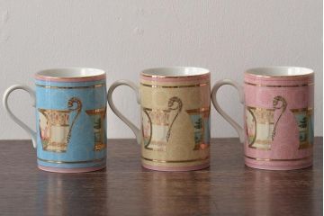 GUCCI(グッチ)　ブルー・イエロー・ピンク　マグカップ3個(カップ柄、金彩)(R-046671)