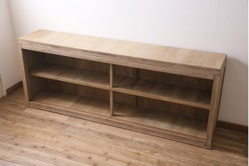 アンティーク家具　昭和初期　ストリップド(剥離)　特大サイズ!素朴な木味が魅力のサイドボード(本棚、収納棚)(R-046682)