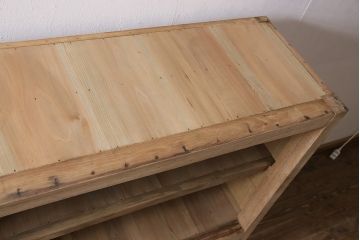 アンティーク家具　昭和初期　ストリップド(剥離)　特大サイズ!素朴な木味が魅力の引き出し付きサイドボード(本棚、収納棚)(R-046683)