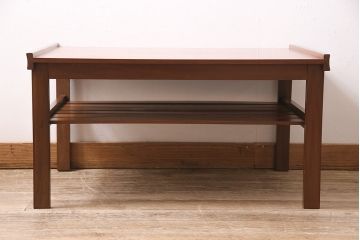 ヴィンテージ家具　北欧ビンテージ　レトロスタイルにも合うチーク材製のセンターテーブル(リビングテーブル、サイドテーブル)(R-046685)