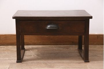 アンティーク家具　昭和中期　ラワン材　小振りなサイズが可愛いレトロな文机(花台、飾り台)(R-046686)