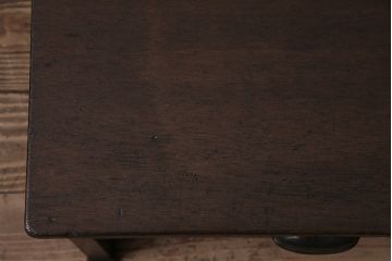 アンティーク家具　昭和中期　ラワン材　小振りなサイズが可愛いレトロな文机(花台、飾り台)(R-046686)