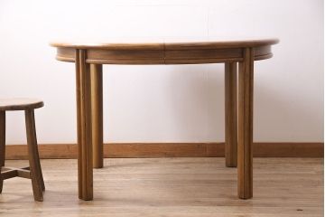 ヴィンテージ家具　DREXEL HERITAGE(ドレクセルヘリテイジ)　ラウンド型　温かみのある雰囲気が素敵なエクステンションテーブル(ダイニングテーブル、ビンテージ)(R-046689)