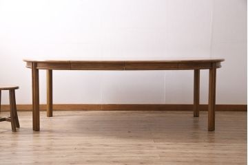 ヴィンテージ家具　DREXEL HERITAGE(ドレクセルヘリテイジ)　ラウンド型　温かみのある雰囲気が素敵なエクステンションテーブル(ダイニングテーブル、ビンテージ)(R-046689)