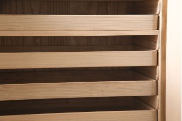 中古　伝統工芸品　山竹永井タンス店　久光　衣装盆付きの加茂総桐箪笥(定価約120万円)(総桐たんす、衣装箪笥、着物箪笥、和タンス)(R-046692)