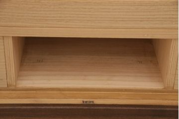 中古　伝統工芸品　山竹永井タンス店　久光　衣装盆付きの加茂総桐箪笥(定価約120万円)(総桐たんす、衣装箪笥、着物箪笥、和タンス)(R-046692)