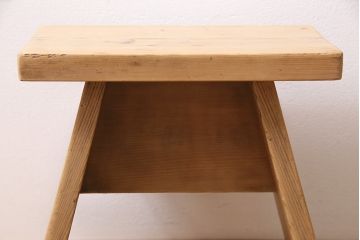 アンティーク家具　ストリップド(剥離)　松材　シンプルで素朴な踏み台(花台、飾り台)(R-046697)