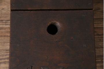 アンティーク家具　総栗材　重厚感と渋い色味が魅力の銭函(銭箱)(R-046698)