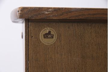 ヴィンテージ家具　イギリスビンテージ　ERCOL(アーコール)　Old Colonial(オールドコロニアル)　気品と風格が漂うカップボード(収納棚、食器棚)(R-046720)