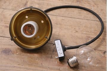 アンティーク照明　昭和中期　ころんとしたフォルムのレトロなペンダントライト(天井照明)(R-046727)