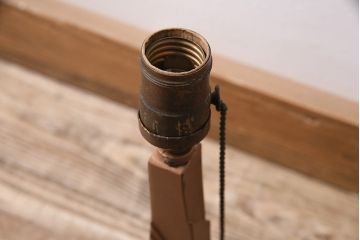 ヴィンテージ照明　昭和レトロ　オレンジ色のシェードがお洒落なスタンドライト(卓上照明、ビンテージ)(R-046730)