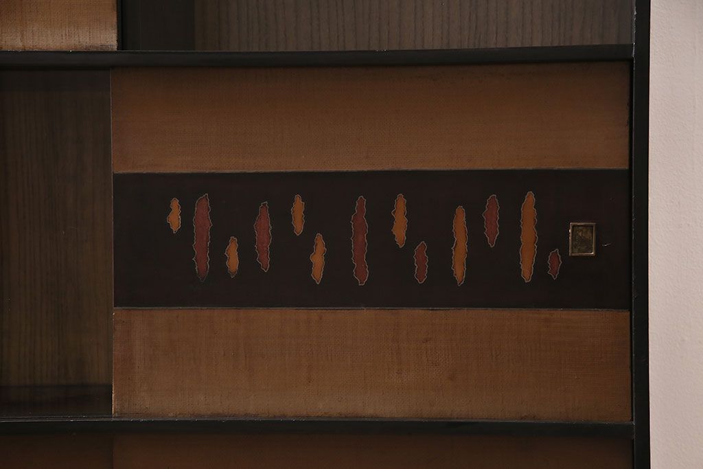 ビンテージ家具　ディスプレイも楽しめる和レトロな戸棚(R-収納棚、棚、キャビネット)(R-046731)