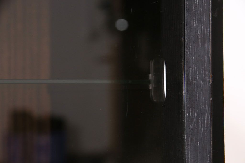 ビンテージ家具　ディスプレイも楽しめる和レトロな戸棚(R-収納棚、棚、キャビネット)(R-046731)