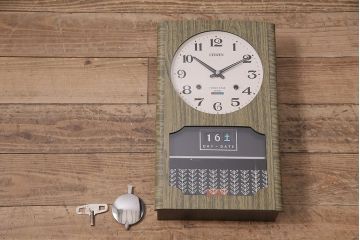 アンティーク時計　昭和中期　CITIZEN(シチズン)　30DAY　ゼンマイ式　カレンダー付　レトロなデザインが魅力の掛け時計(振り子時計、柱時計)(R-046734)