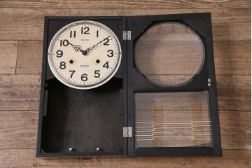 アンティーク時計　昭和中期　SEIKO(セイコー)　電池式　昭和レトロな雰囲気が魅力の掛け時計(柱時計)(R-046736)