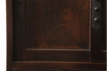 アンティーク家具　昭和初期　前面ケヤキ材　深みのある木肌が魅力の帳場箪笥(時代箪笥、収納棚)(R-046749)